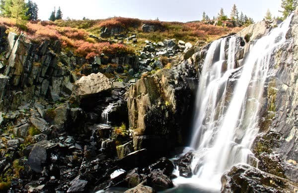Baga Turgun Waterfall